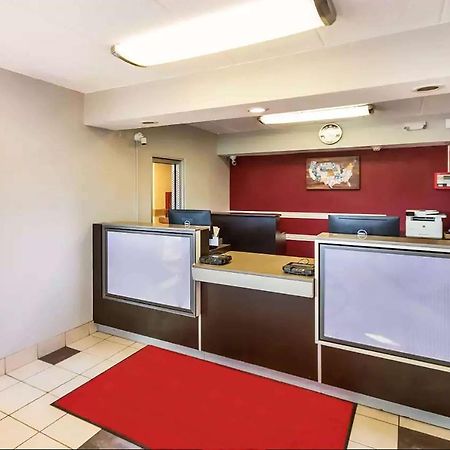 Super 8 By Wyndham Charleston Wv Hotel Luaran gambar
