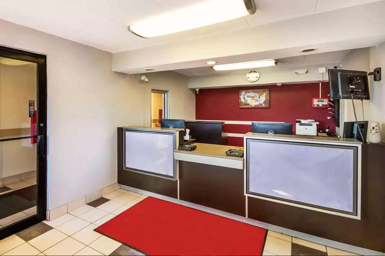 Super 8 By Wyndham Charleston Wv Hotel Luaran gambar